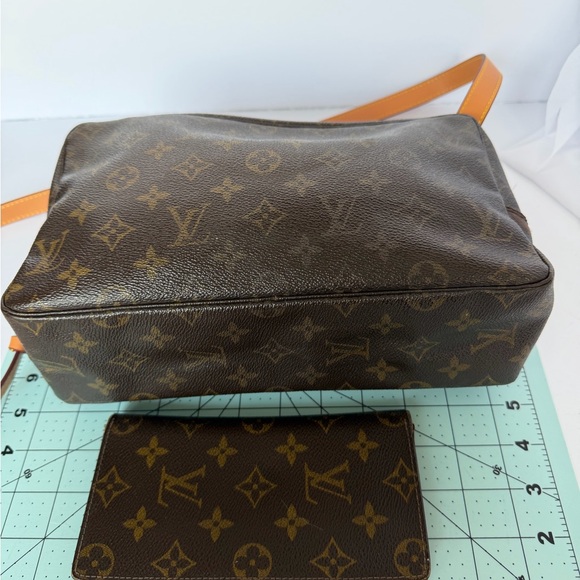 Louis Vuitton Monogram Canvas Toiletry Pouch with Tan Strap - Picture 9 of 11